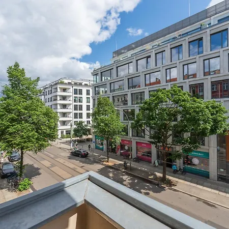 Mooeve Friedrichs Big Apartment *