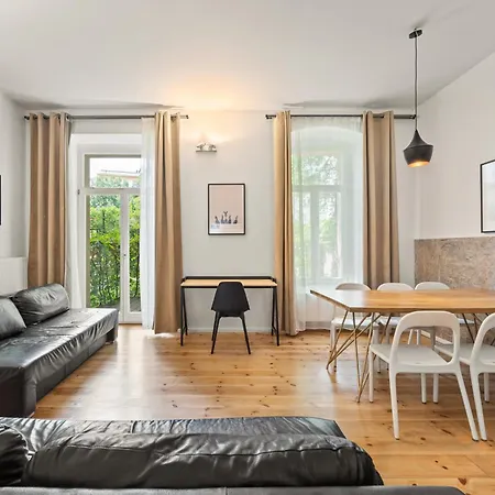 Mooeve Friedrichs Big *